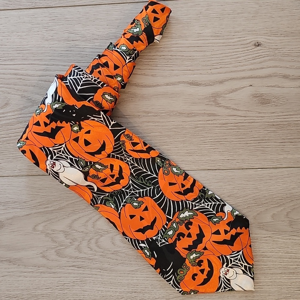 Vintage Halloween Pumpkin, Ghost, Spiderweb‎ Novelty Tie, 58.5" Long, 4" Width